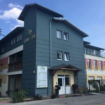 Santosa Pokoje Goscinne Zielona Góra Buitenkant foto