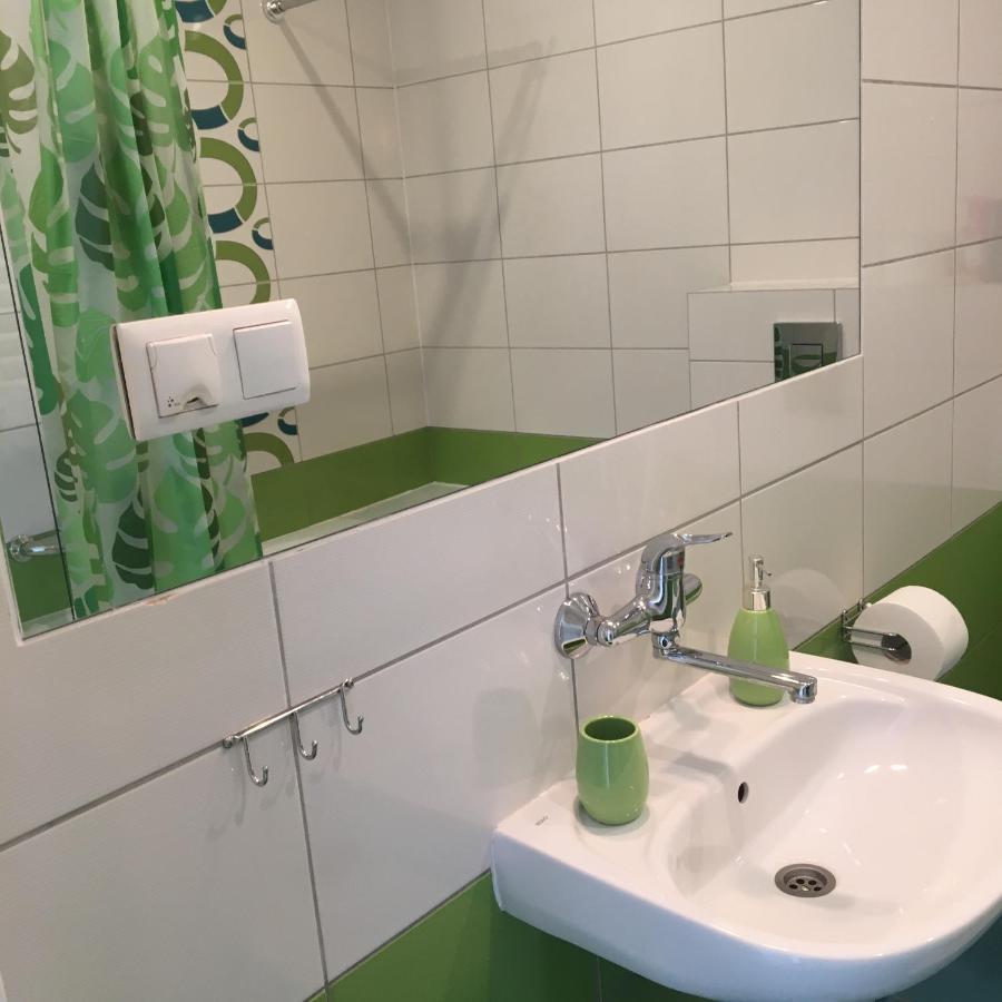Santosa Pokoje Goscinne Zielona Góra Buitenkant foto